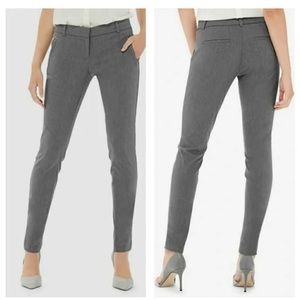 The Limited NWT Exact Stretch Skinny Leg in Gray, Size 4